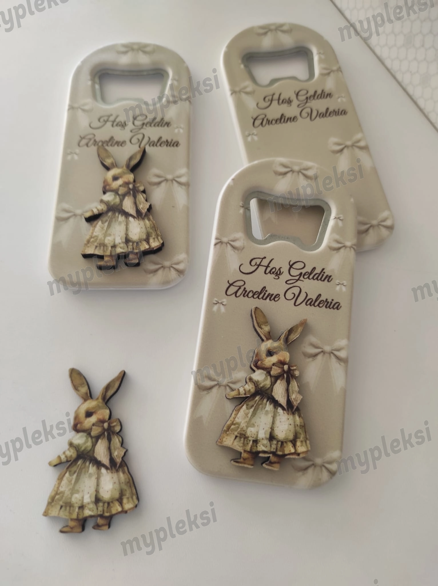 Kabartma Figürlü Tavşanlı Magnet Açacak